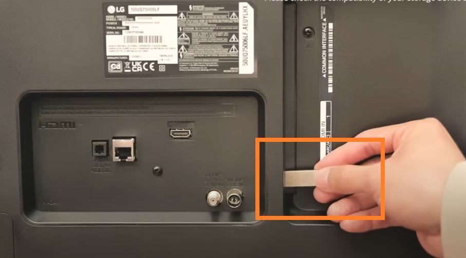 Connect USB to LG TV